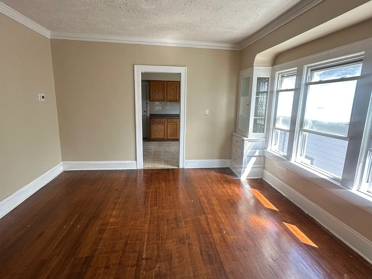 2 bed, $1,200 — Photo 3