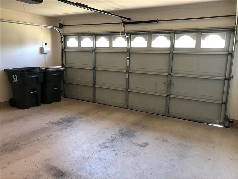 13200 Amasia Dr — Photo 25
