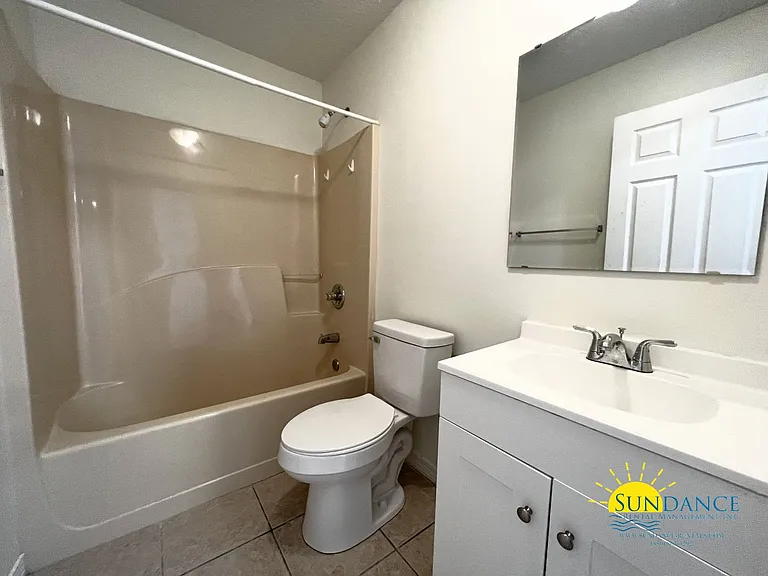 229 Lindberg St — Photo 8