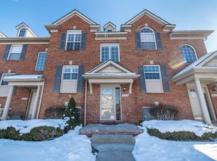 6256 Cheshire Park Dr #1, Clarkston, MI 48346