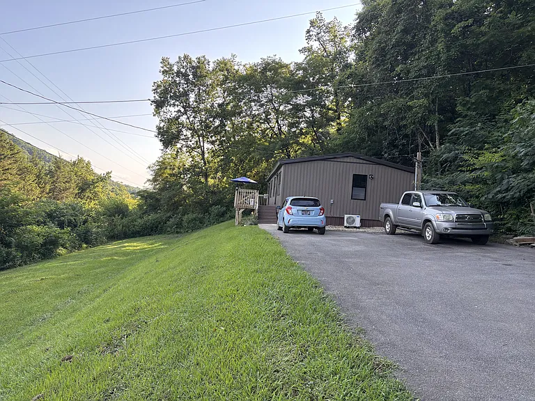Bays Mountain Rd — Photo 15