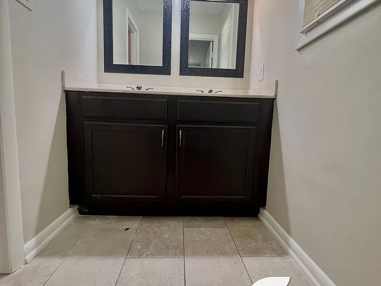 5233 Mawood St — Photo 17