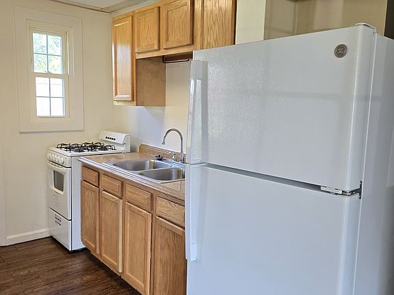 2nd image of 431 Clearview Dr APT F