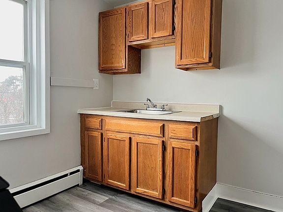 5th image of 31 Linda Dr APT 5