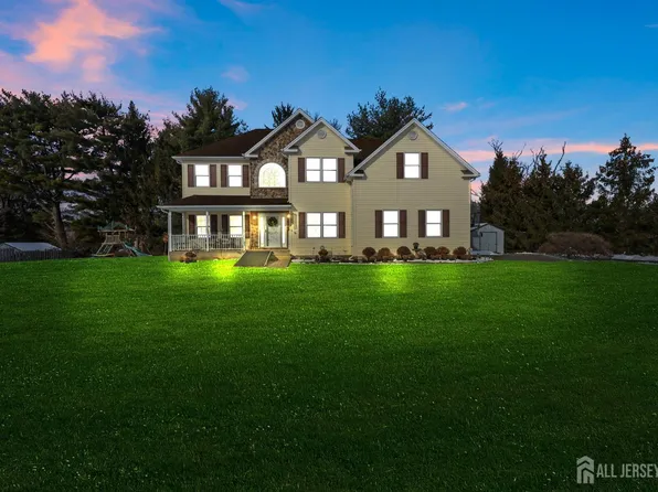 5 Ridge Top Ter, Washington, NJ 07882