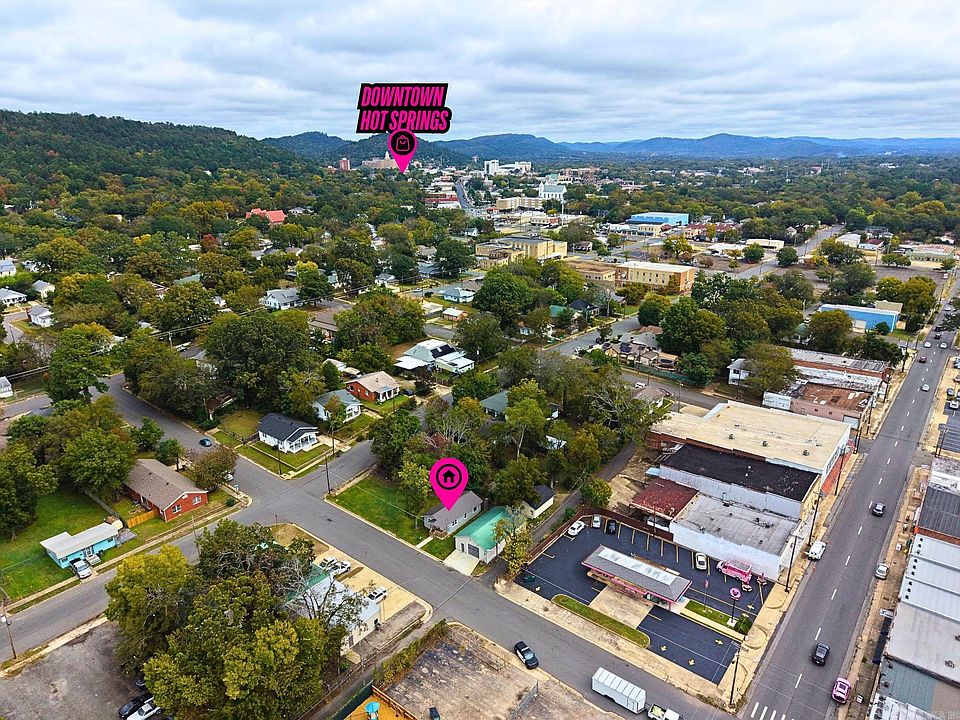 1st image of 407 7th St