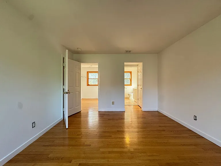 23 Edwards St — Photo 21