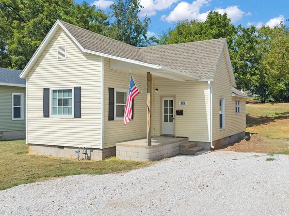 906 E Cale Street, Monett, MO 65708