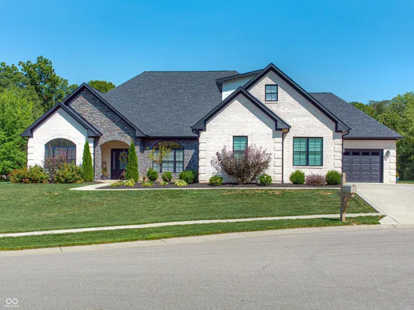 8112 Joni Ave, Martinsville, IN 46151