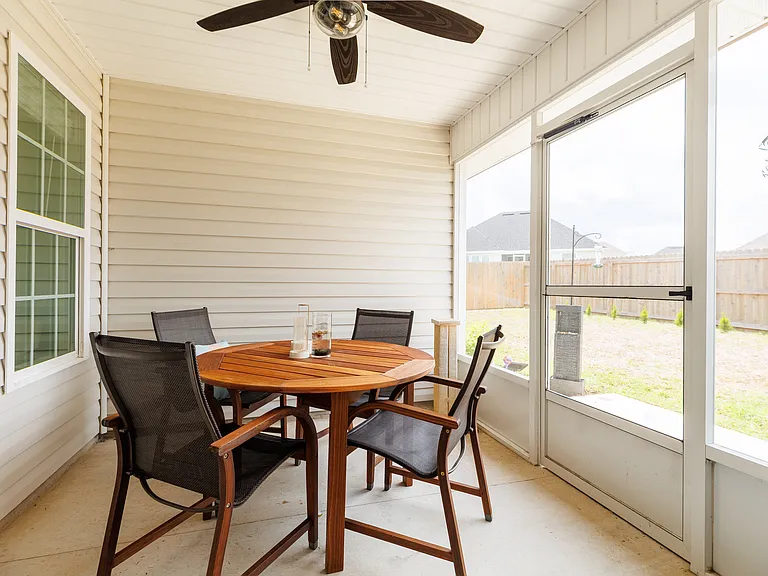 3940 Landings Cir — Photo 22