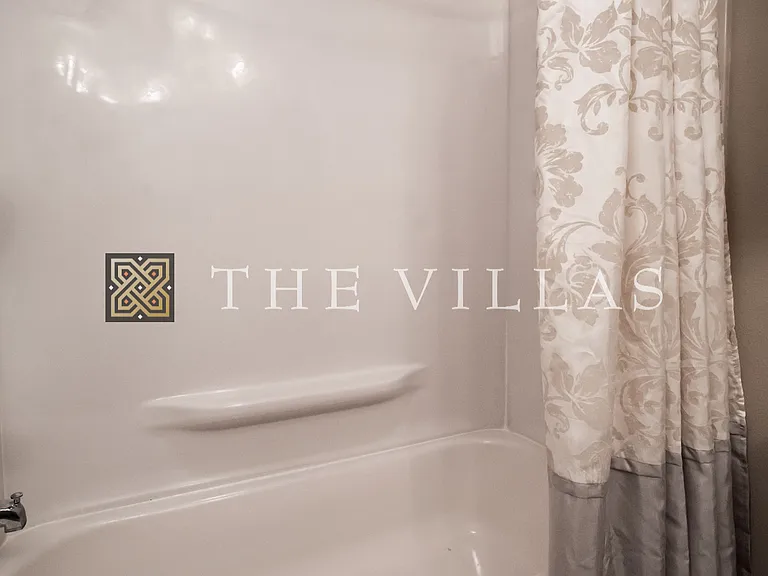 The Villas Apartments — Photo 81
