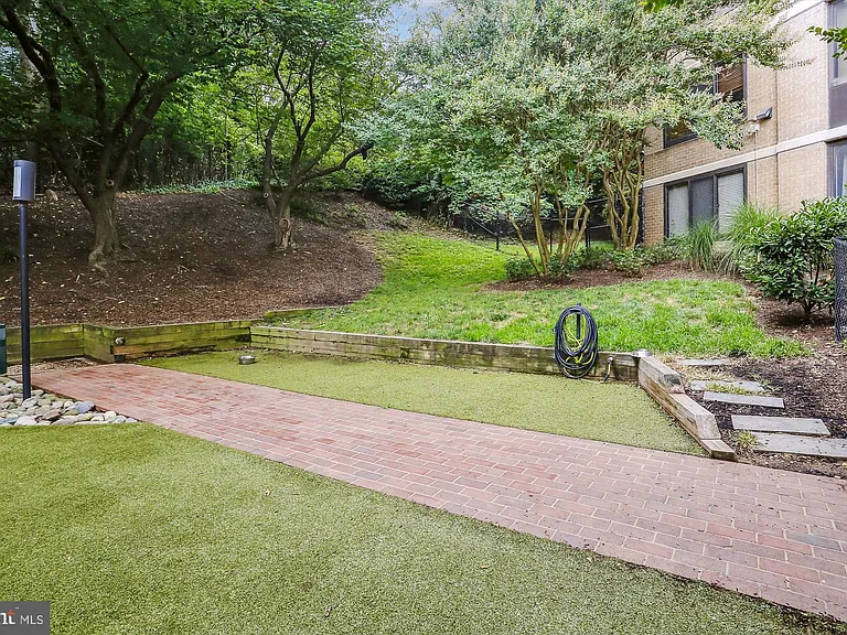5500 Holmes Run Pkwy #210 — Photo 12