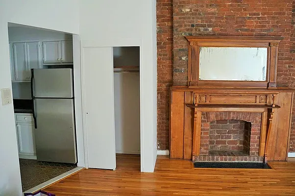 Rented by Joe Gotham LTD | media 33