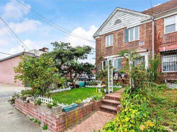 77-10 Utopia Parkway, Fresh Meadows, NY 11366