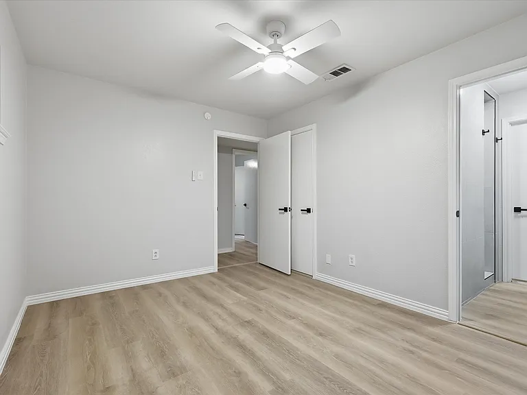 5719 Enchanted Ln — Photo 19