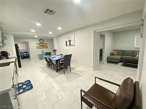 2nd image of 2005 Stewart Ave