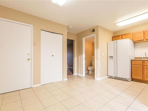 3rd image of 458 Olian Dr