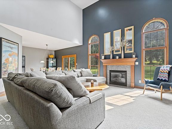 4th image of 8326 Haggard Ct