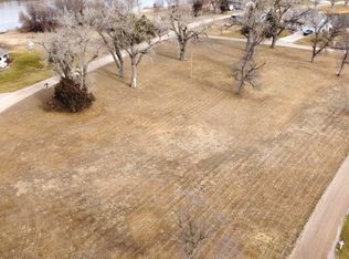 103 Jansen Cir, Saint Paul, NE 68873