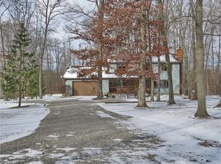 10287 Bancroft Rd, Garrettsville, OH 44231