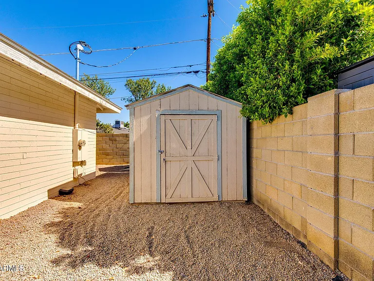 5002 E Mitchell Dr — Photo 33
