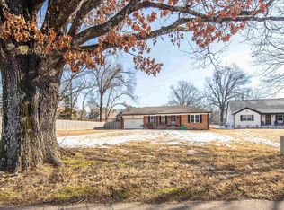 3888 Appling Rd, Bartlett, TN 38135