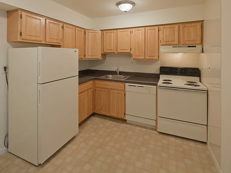 Kingswick Apartments — Photo 9