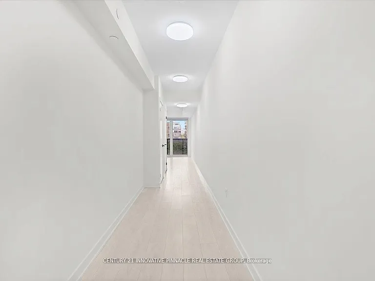 127 Broadway Ave #513S — Photo 9