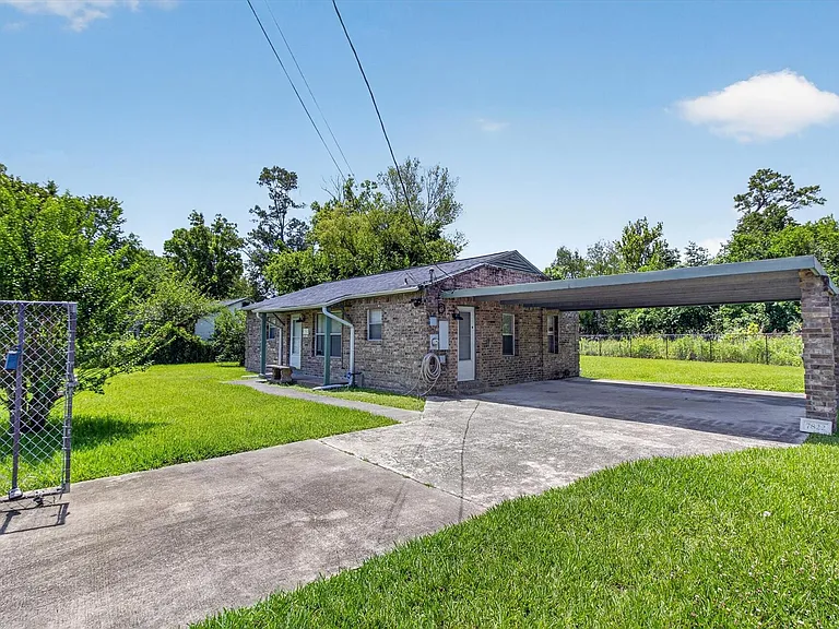 7822 Richland Dr — Photo 14