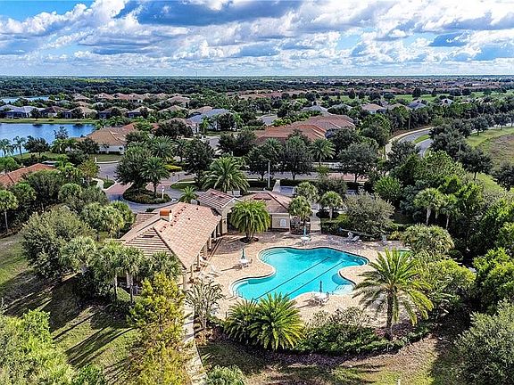 3rd image of 7138 Westhill Ct