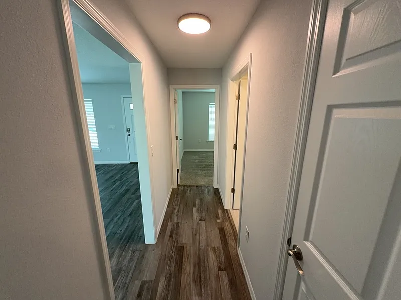 3 bed, 2.0 bath, 1583 sqft, $1,799 — Photo 4