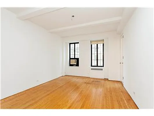 Sold by Douglas Elliman | media 24