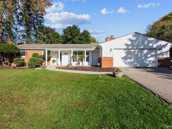 32350 Craftsbury Ct