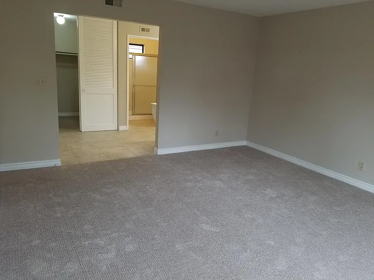27615 Avenida Larga — Photo 14
