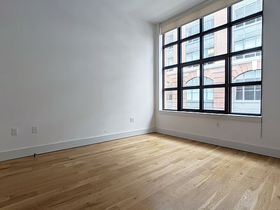 3rd image of 41-21 28th St #4I