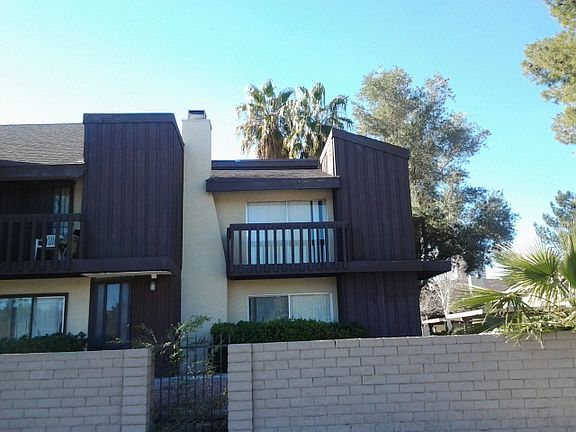 2nd image of 508 Delfern Ln