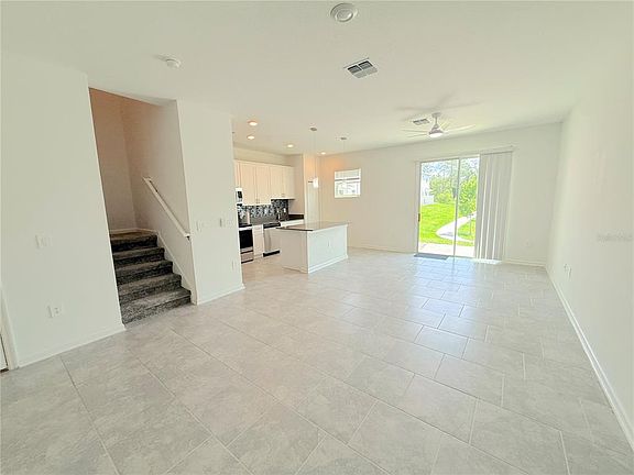 3rd image of 7509 Stone Creek Trl