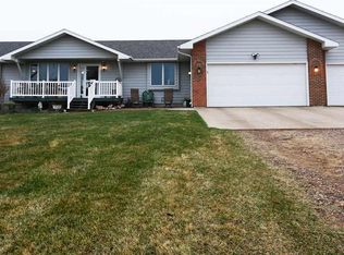 27117 Bluebird Dr, Harrisburg, SD 57032