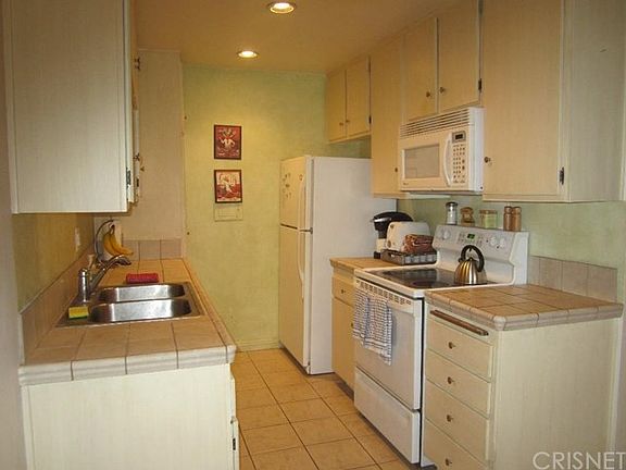 5th image of 5460 White Oak Ave Unit D308