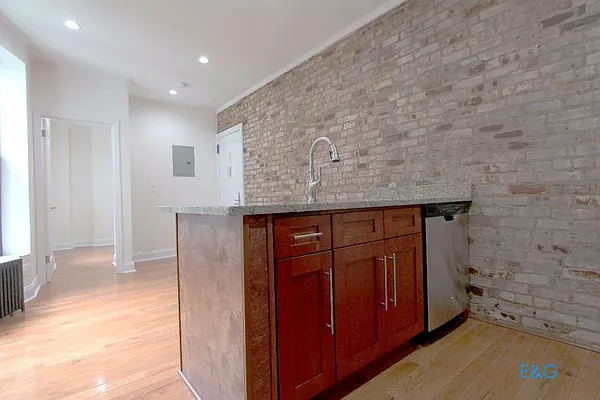 Rented by E and G Realty Group | media 14