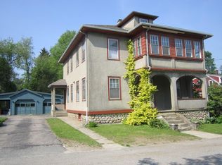 7 Pierce St, Hopedale, MA 01747