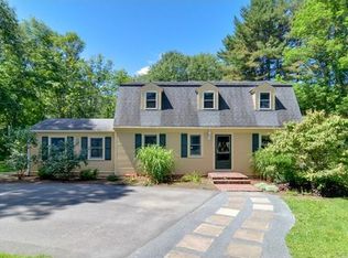 1 Burgess Ln, Dedham, MA 02026