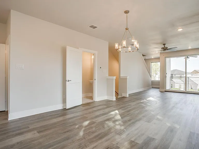 2341 Benbrook Blvd — Photo 18