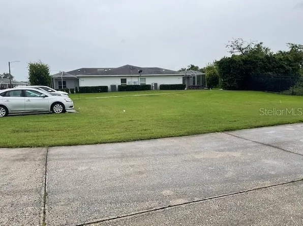 Willow Dr #53D, Leesburg, FL 34748