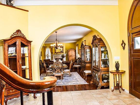 3rd image of 3894 Watercrest Dr