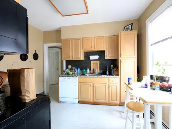 138 W Adams St, Somerville, MA
