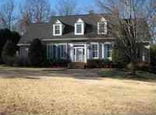 104 W Hackney Rd, Greer, SC 29650