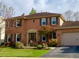 1545 Forest Ridge Rd, St Charles, IL 60174