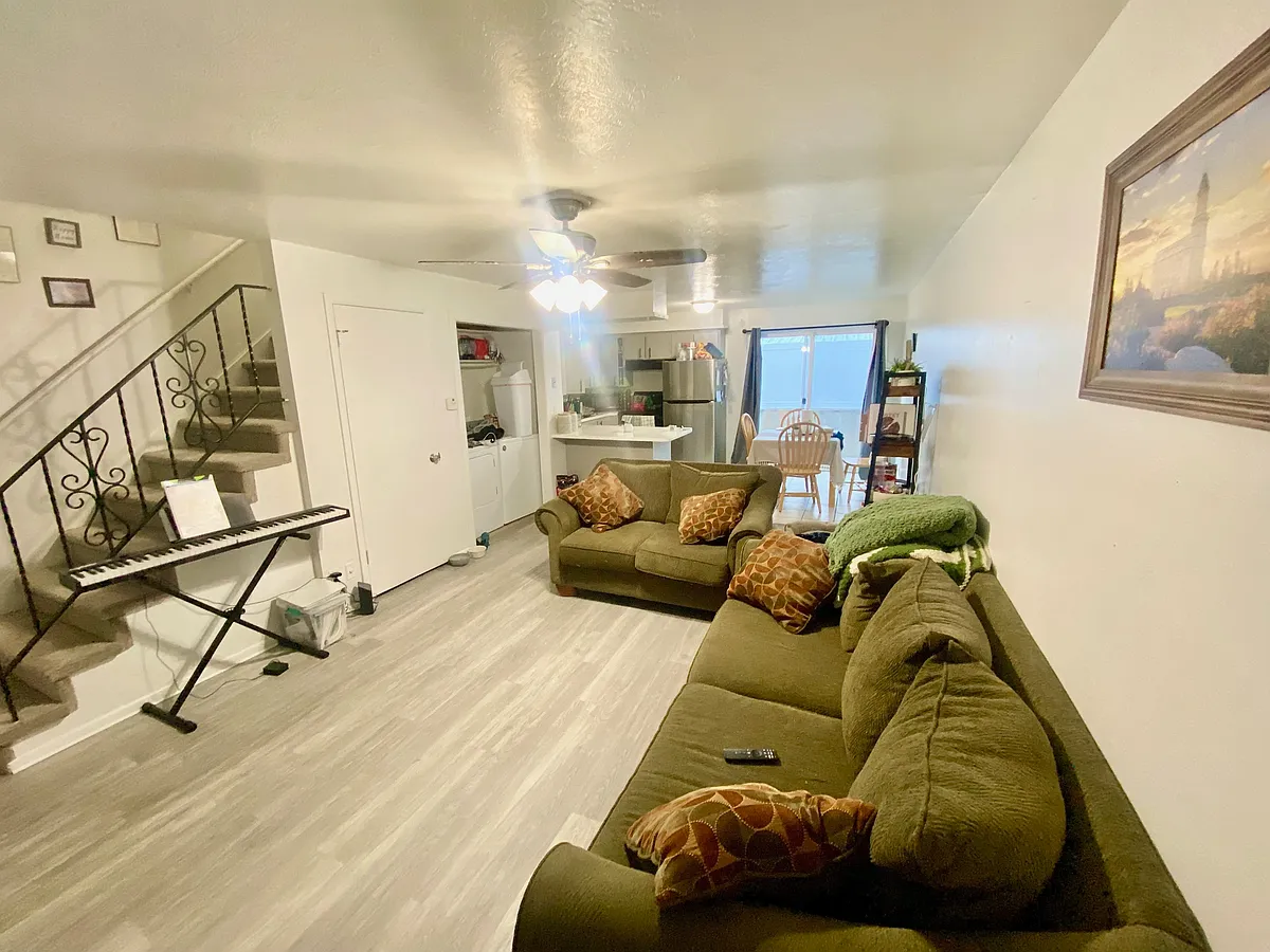 Building Photo - 55 N 100 E #4