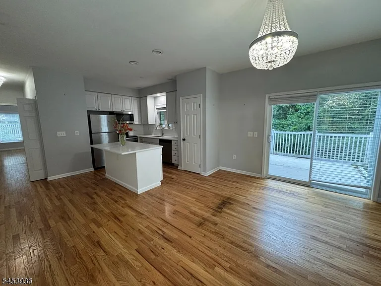 32 Woodland Dr — Photo 10